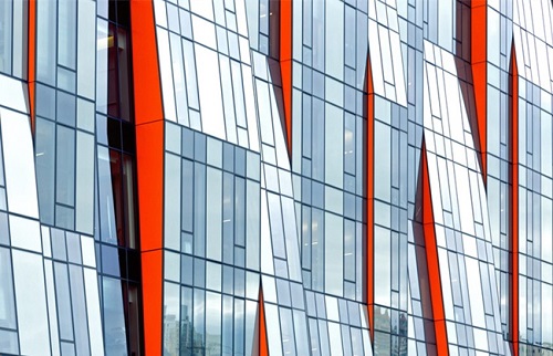 Photovoltaic curtain wall
